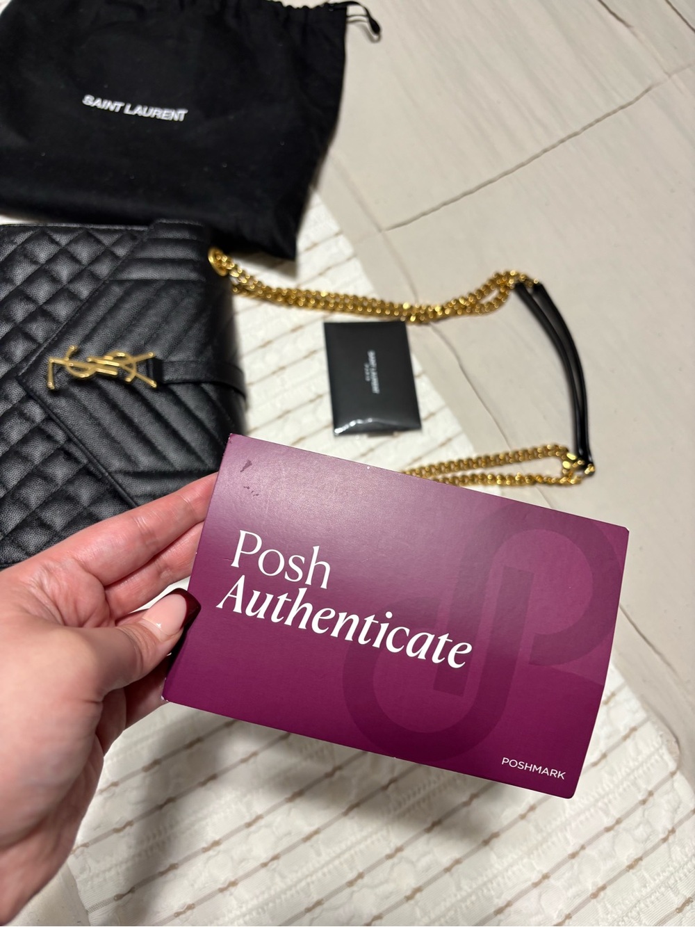Like NEW YSL Medium Envelope Quilted Flap Bag In Black - Picture 4 of 16
